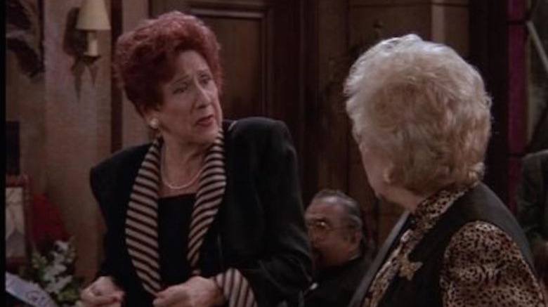 Jean Stapleton (l) on Everybody Loves Raymond