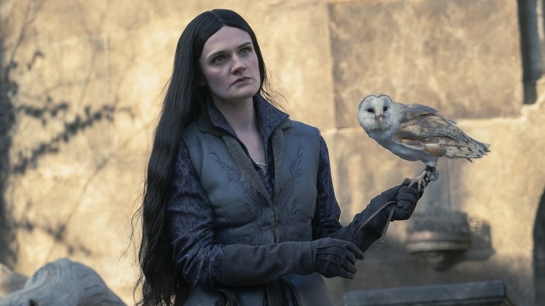 Alys Rivers holding an owl