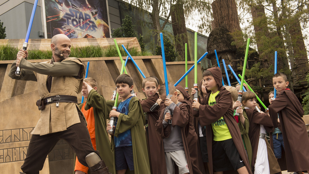 Disney park actor leads Jedi training