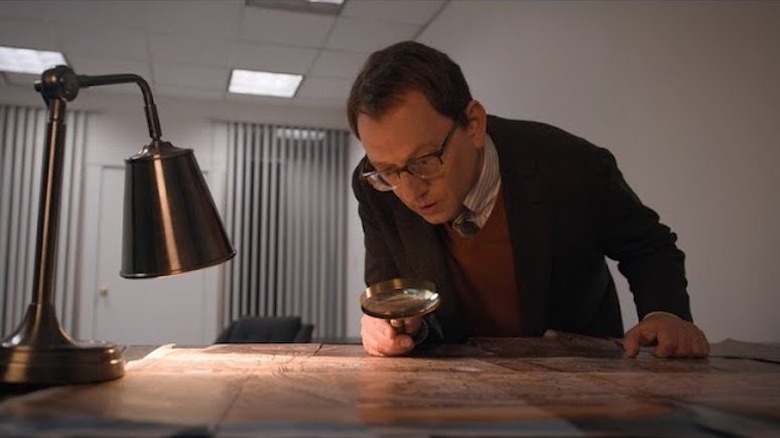 Michael Emerson Dr. Leland Townsend Evil magnifying glass map