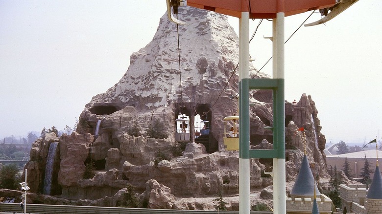 Skyway traveling through Matterhorn