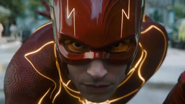 The Flash preparing to run