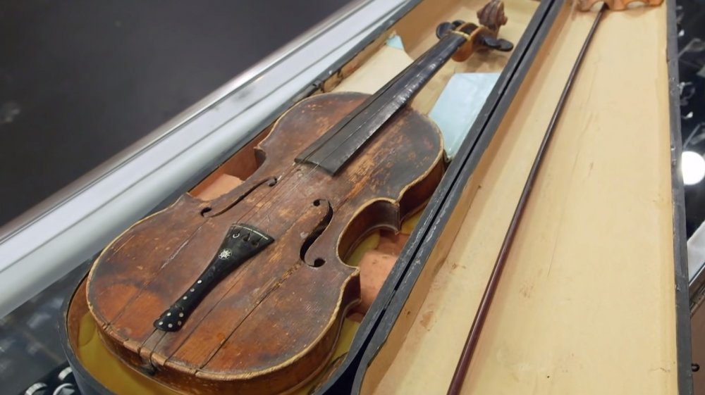 Stradivarius violin on Pawn Stars