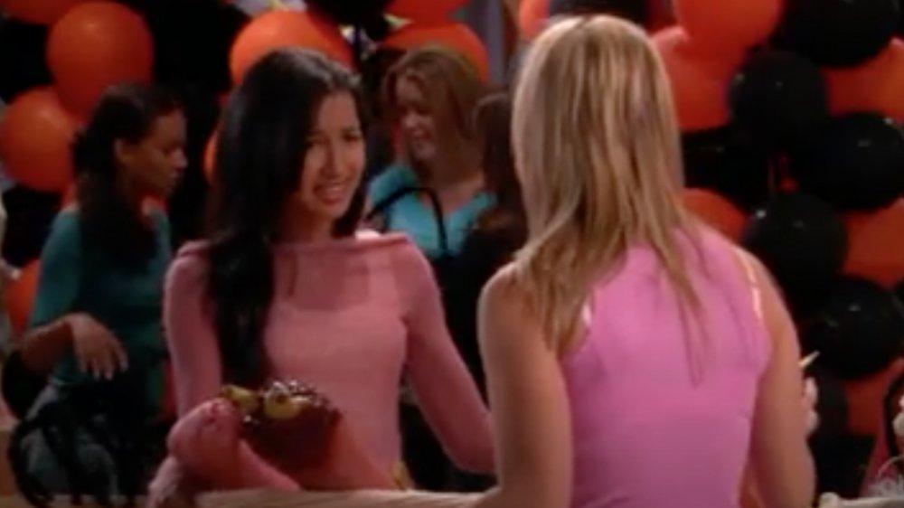 Naya Rivera in her brief cameo opposite Kaley Cuoco on 8 Simple Rules