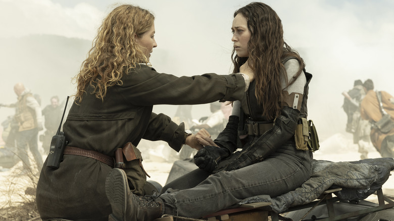 Fear Walking Dead June and Alicia