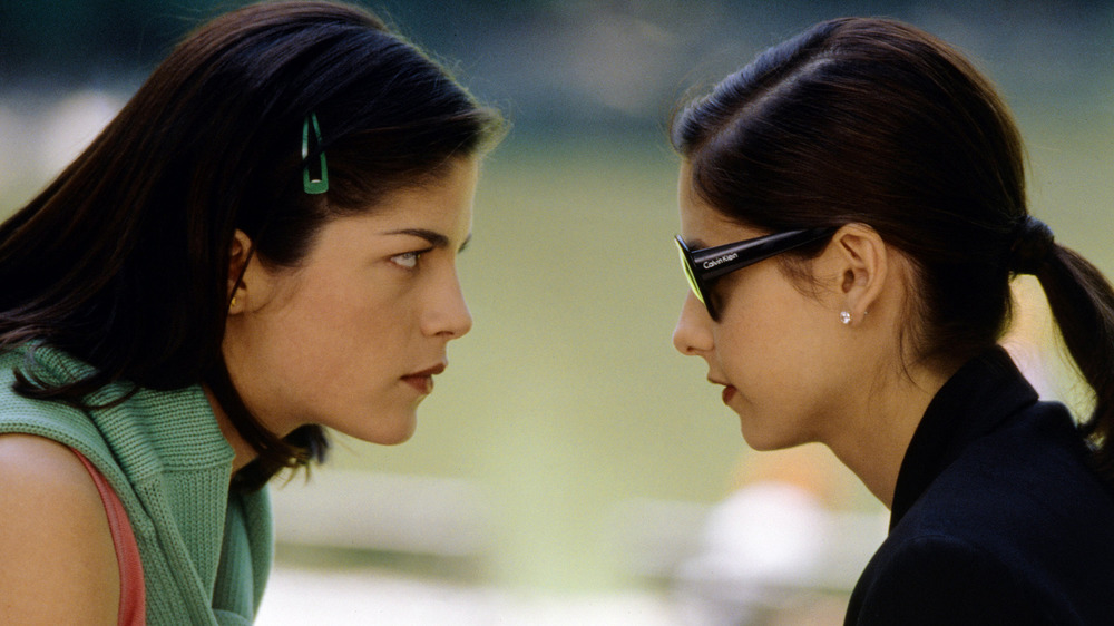 Selma Blair and Sarah Michelle Gellar in 'Cruel Intentions'