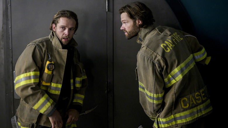 Cam and Bode talk at their lockers in "Fire Country"