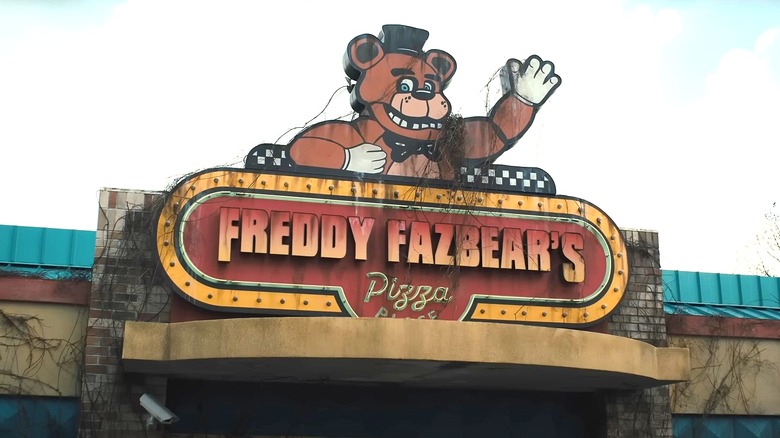 Freddy Fazbear's Pizza sign