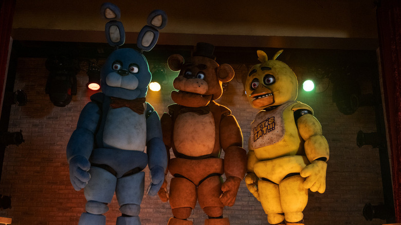 Freddy Fazbear's animatronics standing