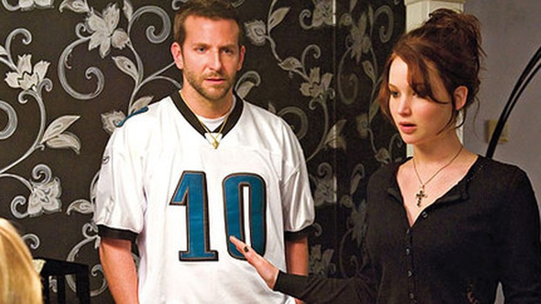 Pat and Tiffany talk in Silver Linings Playbook