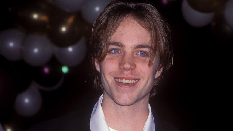 Jonathan Brandis smiling