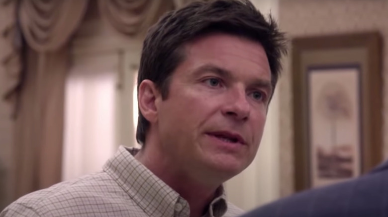 Jason Bateman in hotel room