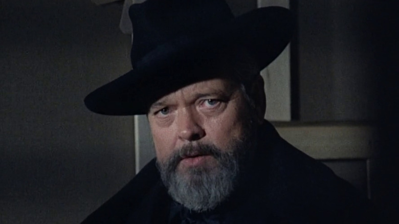 Orson Welles in black hat