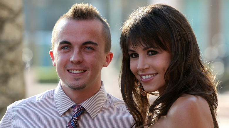 Frankie Muniz and Elycia Turnbow smiling