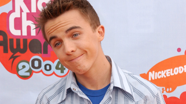 Frankie Muniz smirks at awards