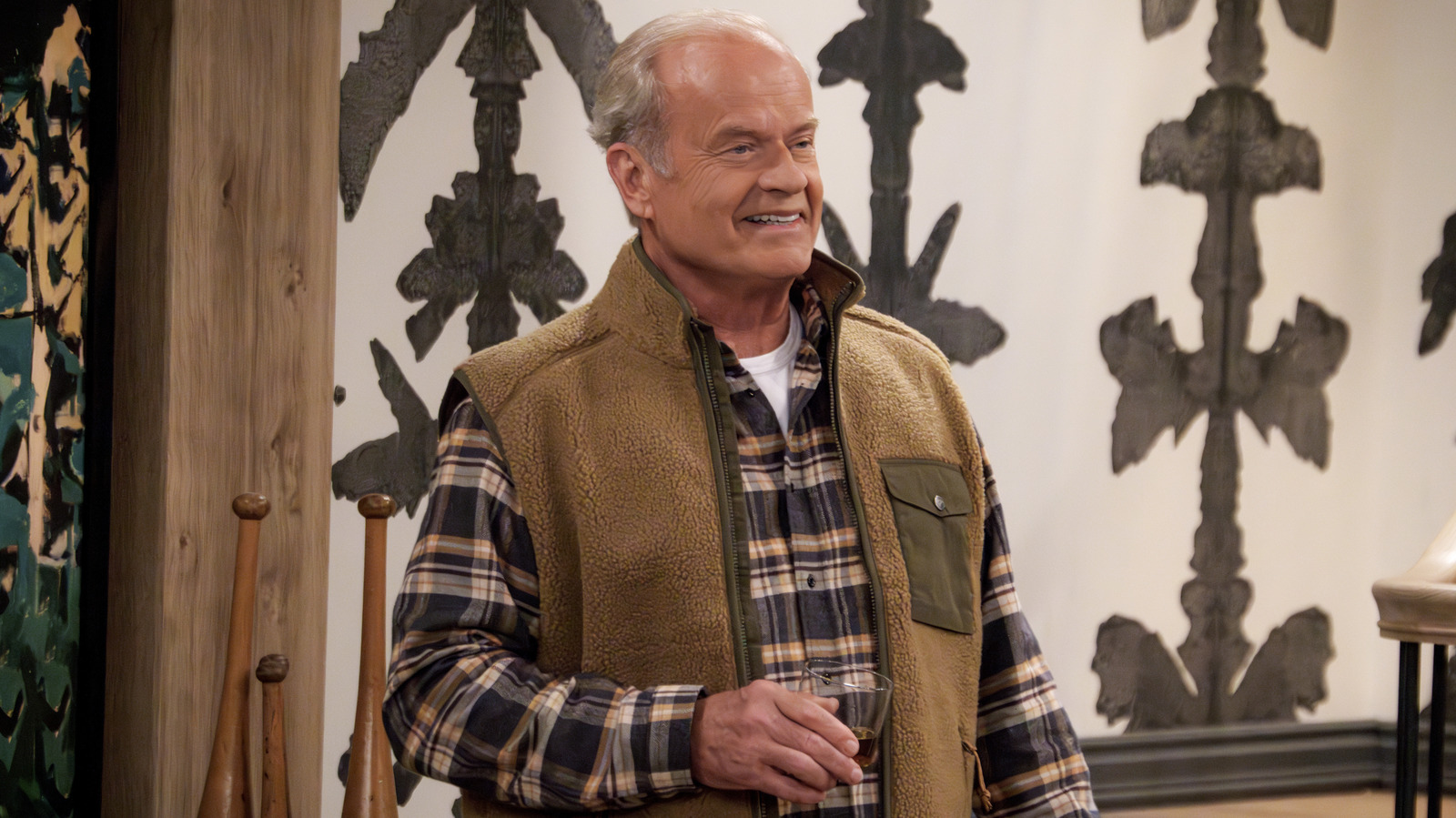 Frasier Season 2 First Look Teases A Romance Years In The Making