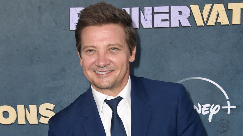 Jeremy Renner smiling