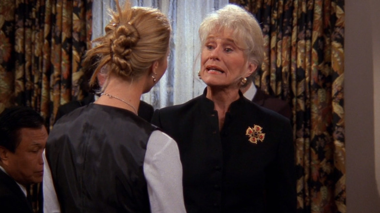 Mrs. Burkart talking to Phoebe on "Friends"