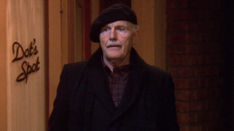 Burt looking troubled on "Friends"