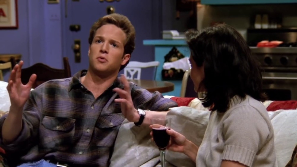 Ethan gestures to Monica on "Friends"