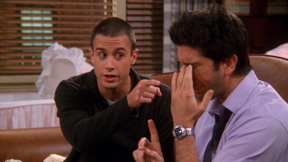 Freddy Prinze Jr. as Sandy and David Schwimmer as Ross Geller in Friends