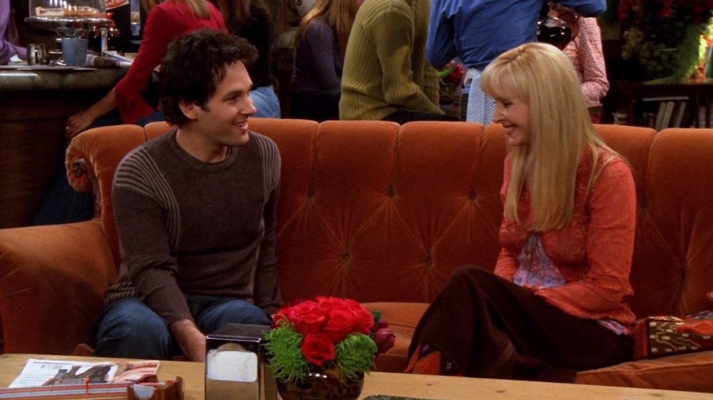 Paul Rudd as Mike and Lisa Kudrow as Phoebe in Friends