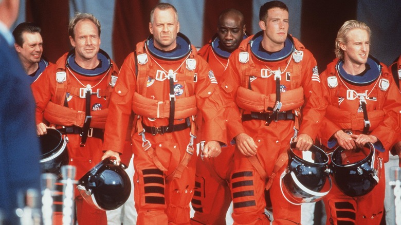 Bruce Willis leading a space crew