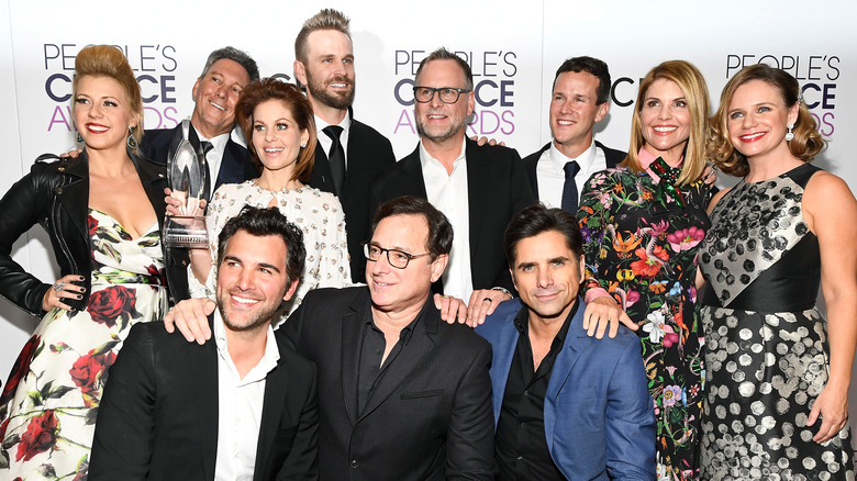 Fuller House cast photo