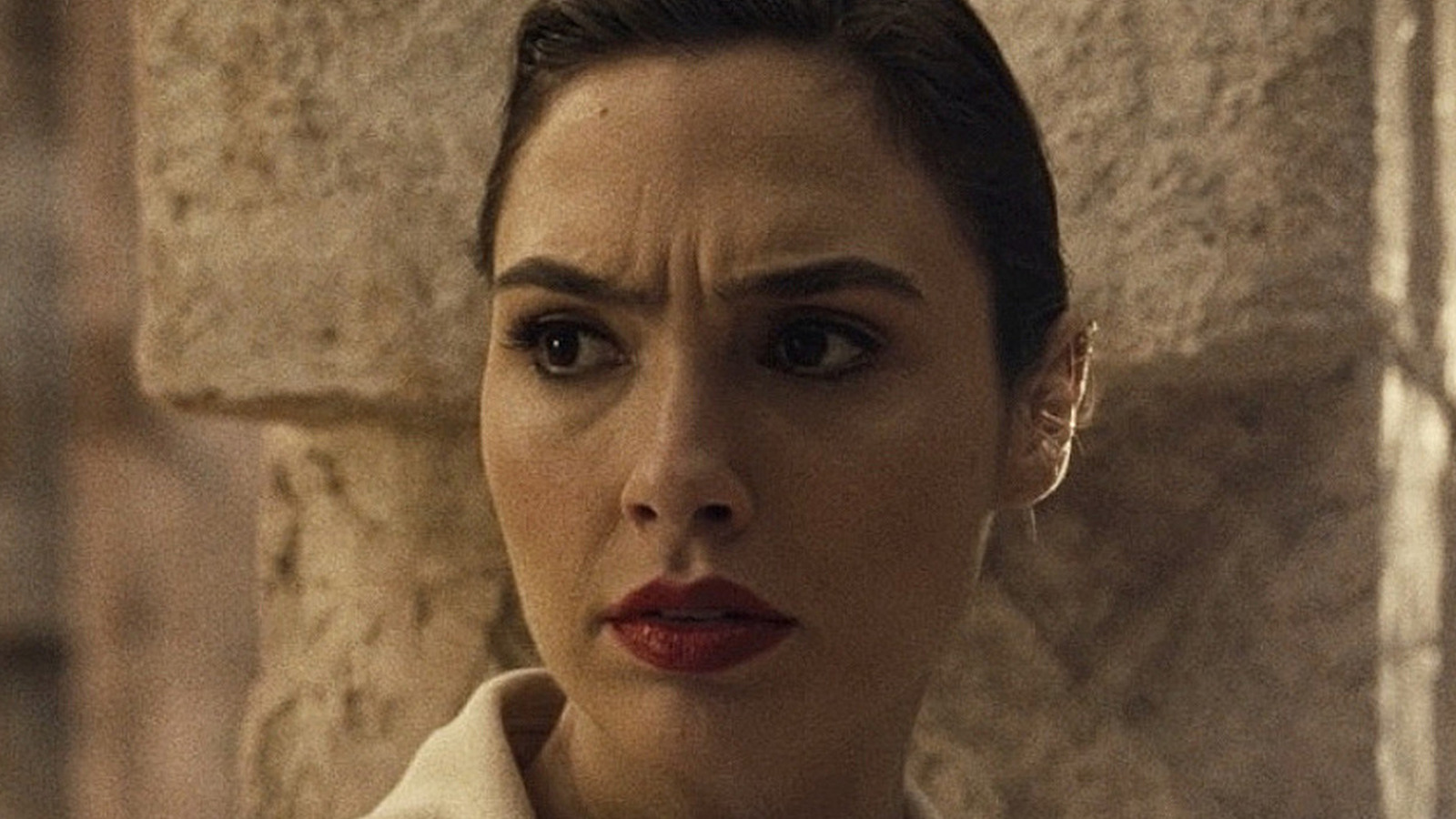 Gal Gadot Gets Candid About Her Experience With Joss Whedon During