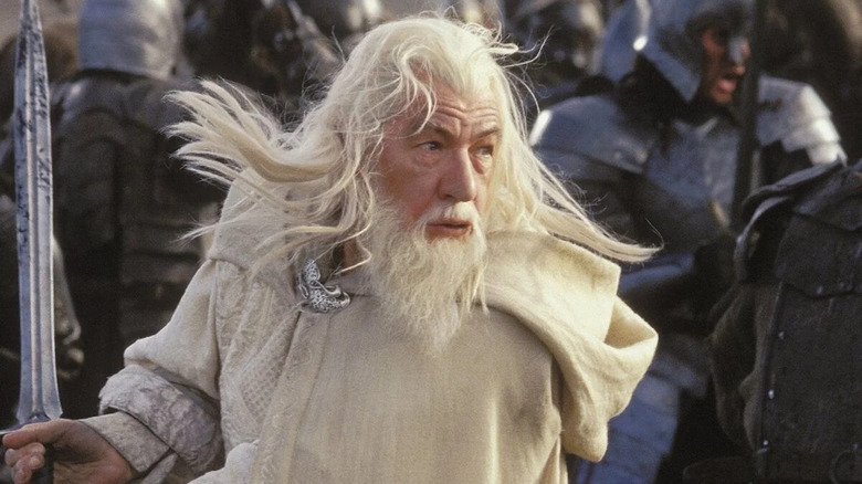 Gandalf fights for Gondor