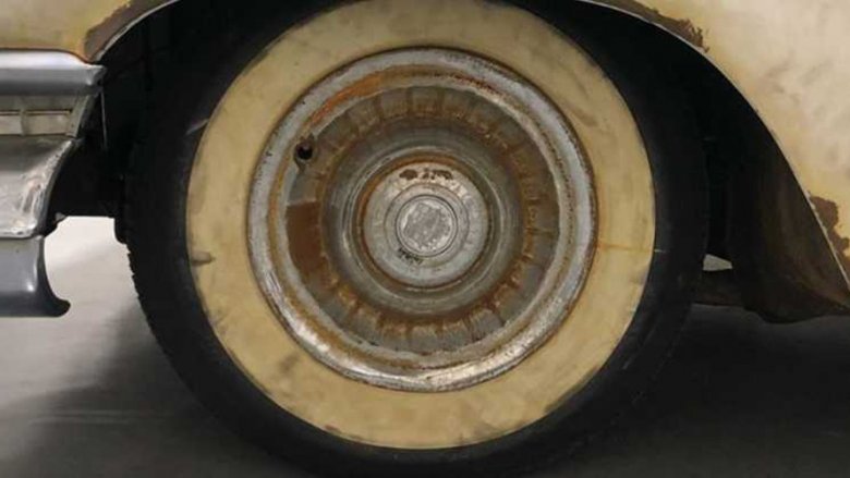 ECTO-1's wheel