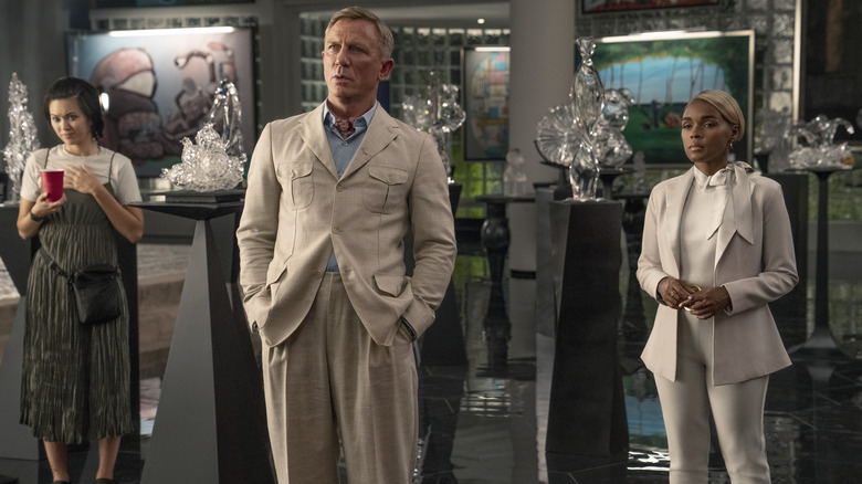 Jessica Henwick, Daniel Craig, and Janelle Monáe in Glass Onion