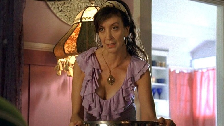 Suzanne Kroll as Lynn on Lost