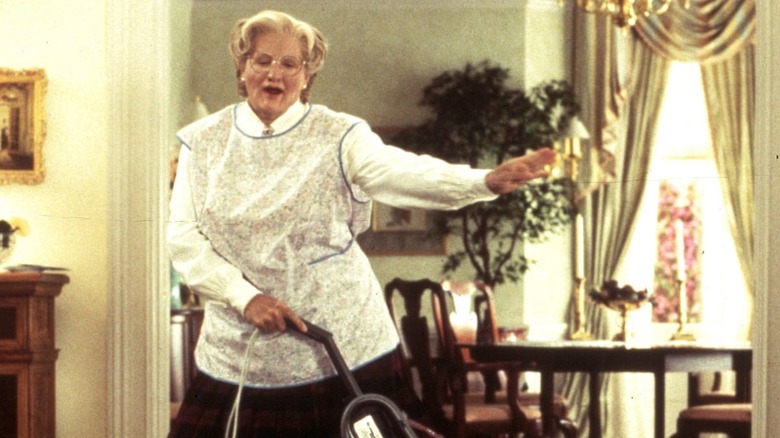 Robin Williams Mrs Doubtfire dancing vacuum cleaner