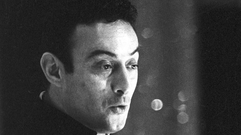 Lenny Bruce reacts