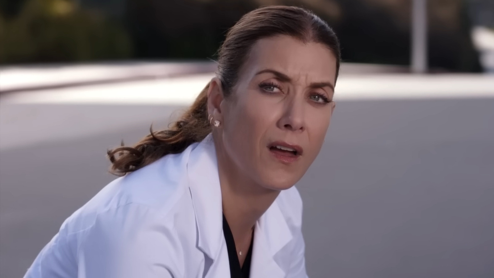 Grey S Anatomy S19 Episode 12 Promo Has Fans Worried About Addison