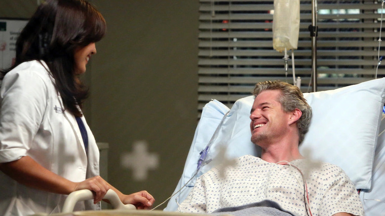 Callie and Sloan laughing hospital room