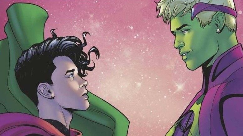 Wiccan and Hulking stare in each other eyes