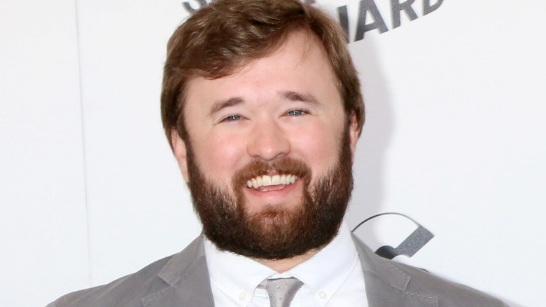 Haley Joel Osment posing