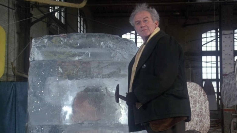 Cyril Cusack sculpts with ice