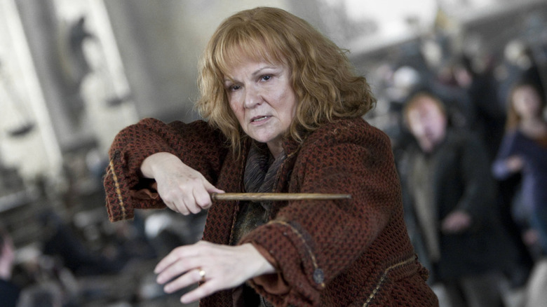 Julie Walters Molly Weasley wand dueling