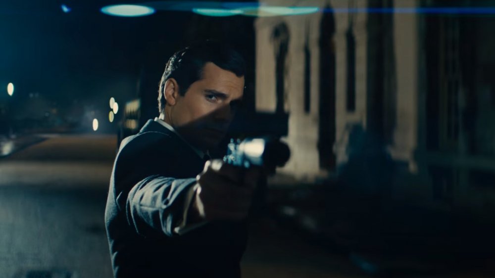 Henry Cavill in The Man From U.N.C.L.E. looking very much like James Bond