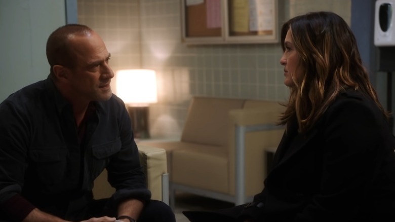 Elliot Stabler and Olivia Benson talking