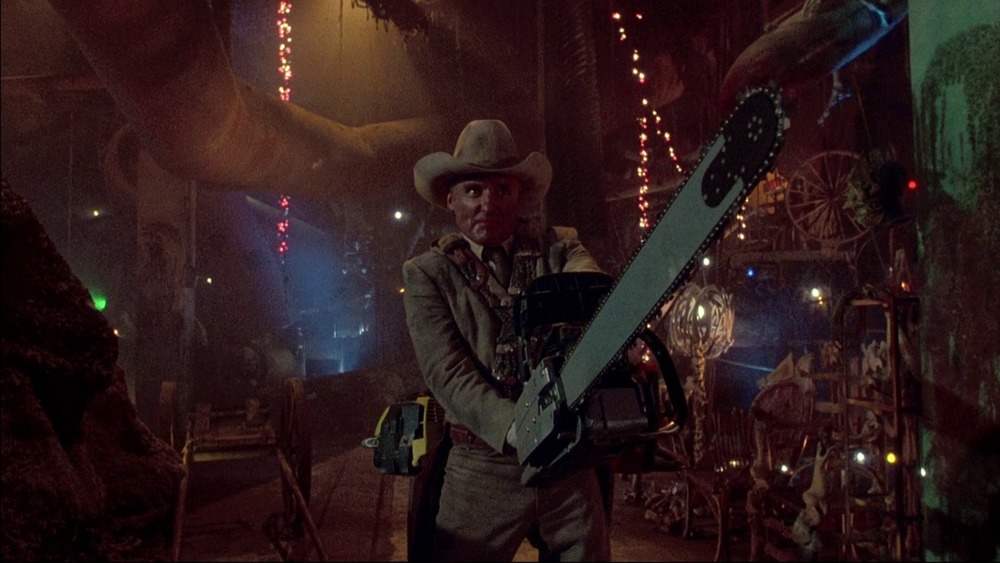 Dennis Hopper wielding chainsaw