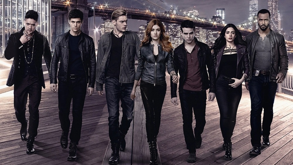 Shadowhunters cast walking tall