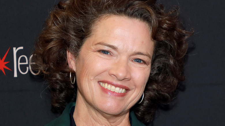 Heather Langenkamp smiling