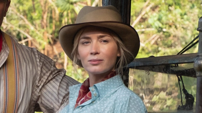 Emily Blunt Lily wearing hat