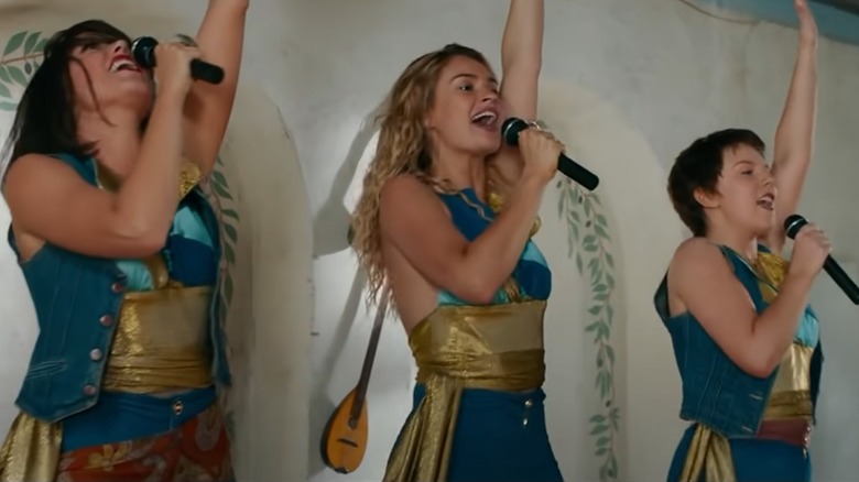 Mamma Mia 2 cast singing