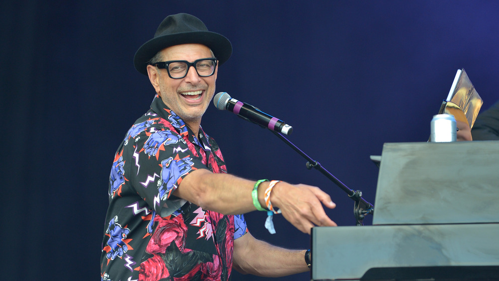 Jeff Golblum playing the piano