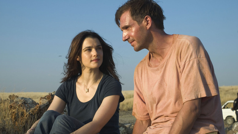 Rachel Weisz and Ralph Fiennes chatting